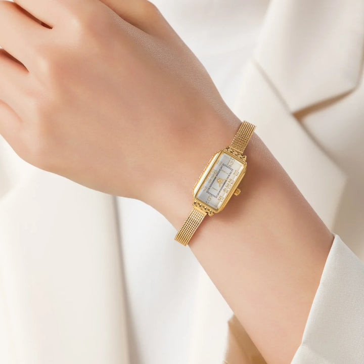 Textured Band Elegant Timepiece