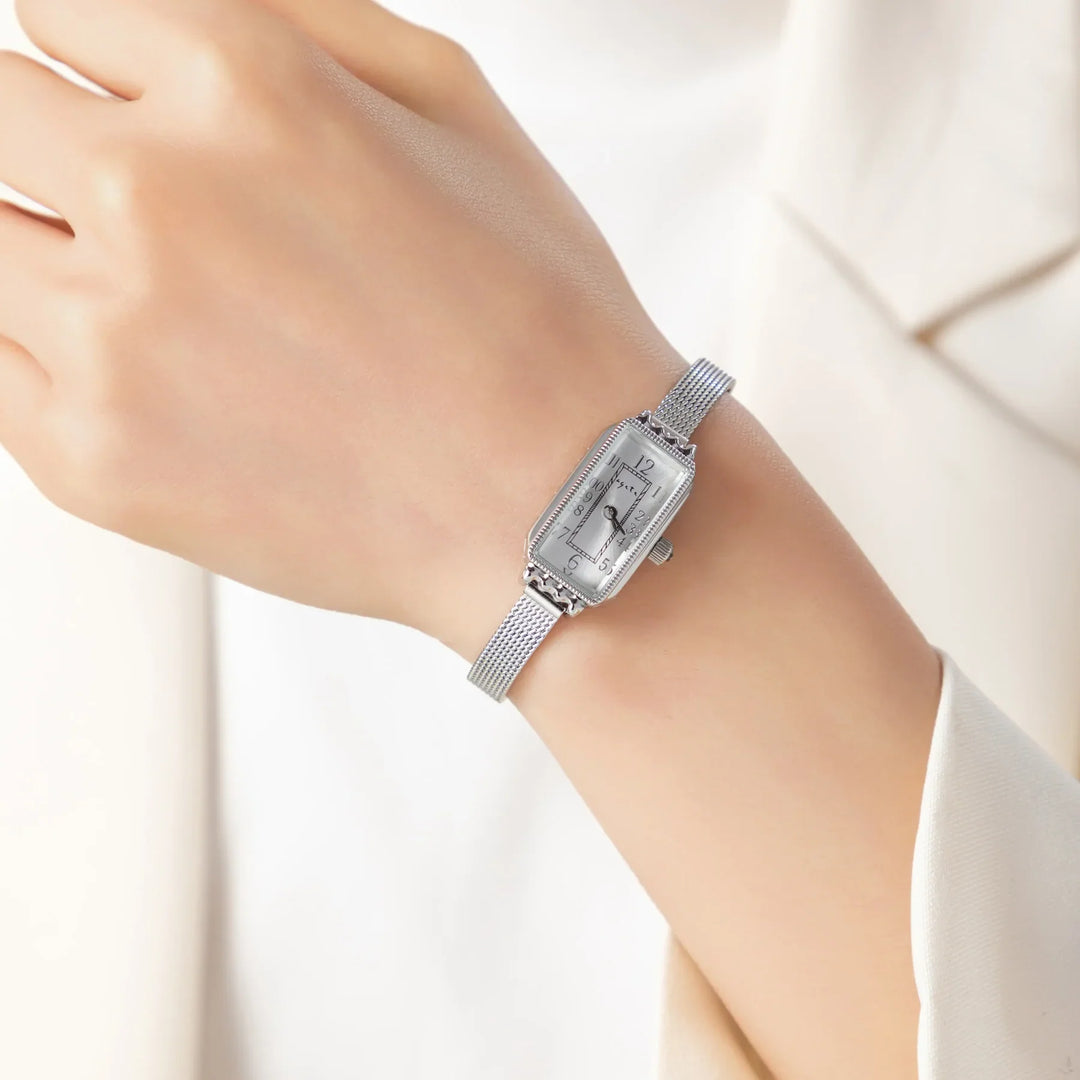 Textured Band Elegant Timepiece