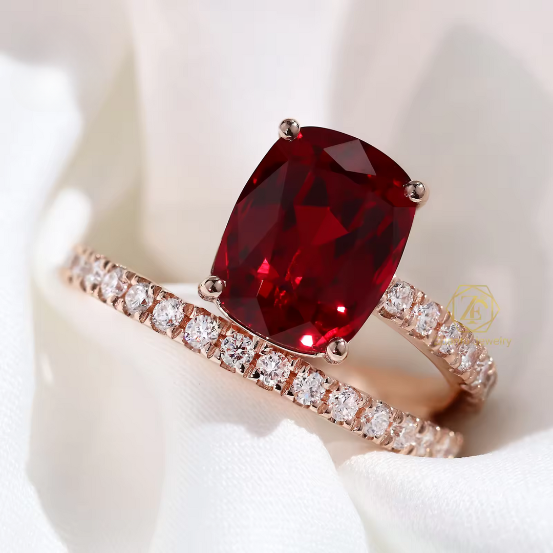 Párnás vágású moissanit gyűrű